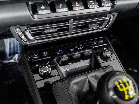 Used 2024 Porsche 911 GT3 image 32