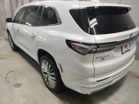 New 2026 Buick Enclave Avenir w/ Super Cruise Package image 22