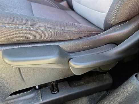 Certified 2025 Chevrolet Trax LS image 17