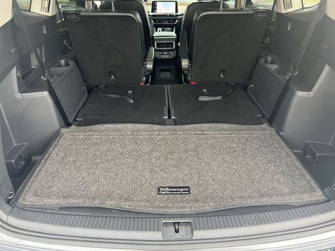 Used 2024 Volkswagen Atlas SE FWD image 20