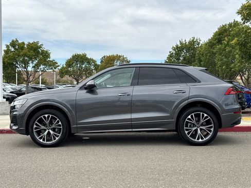 Used 2023 Audi Q8 Premium w/ Convenience Package AWD/4WD image 3