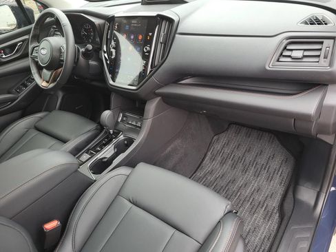 Certified 2025 Subaru Ascent Bronze Edition AWD/4WD image 9