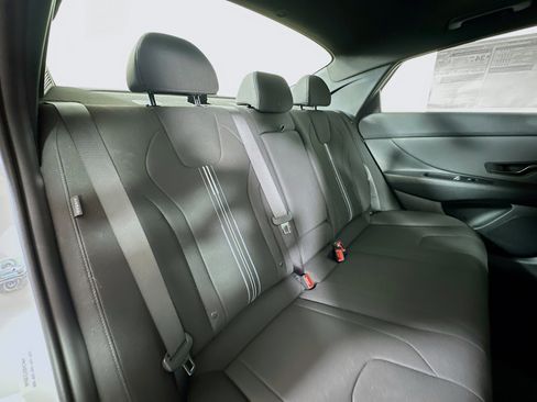 New 2026 Hyundai Elantra SEL Sport Premium FWD image 25