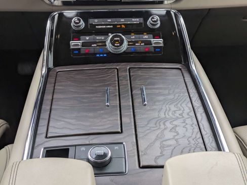 Used 2023 Lincoln Navigator L Reserve AWD/4WD image 22