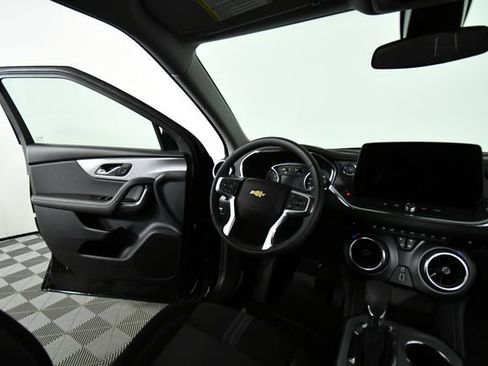 New 2026 Chevrolet Blazer LT image 19