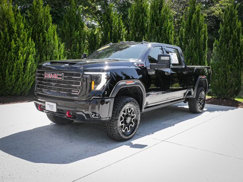 Used 2026 GMC Sierra 2500 AT4X AWD/4WD image 5