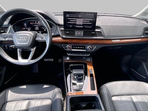Used 2022 Audi Q5 2.0T Premium Plus w/ Premium Plus Package AWD/4WD image 16