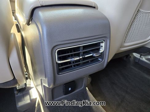 Used 2022 Lincoln Corsair Reserve w/ Rear Removable Package Tray FWD image 13