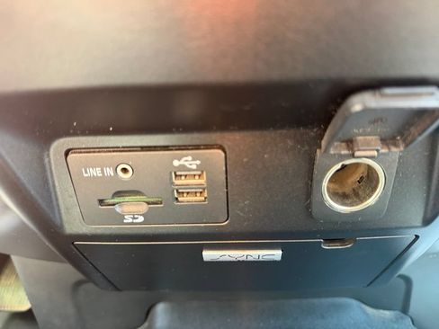 Used 2015 Ford F150 XLT w/ Equipment Group 301A Mid AWD/4WD image 32