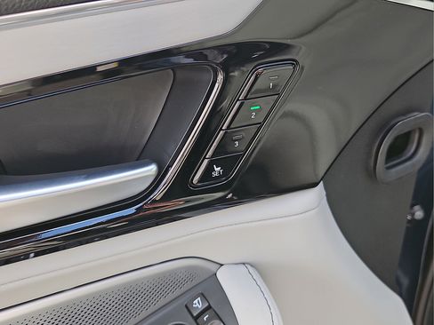 Used 2026 Acura MDX w/ Technology Package FWD image 19