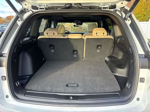 New 2025 Jeep Grand Cherokee Limited image 4