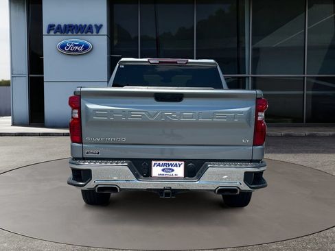Used 2024 Chevrolet Silverado 1500 LT w/ Z71 Off-Road Package AWD/4WD image 6