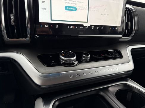 New 2026 Ford Expedition Max Platinum w/ Driver's Package image 18