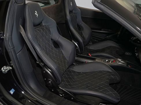 Used 2013 Ferrari 458 Spider RWD image 11
