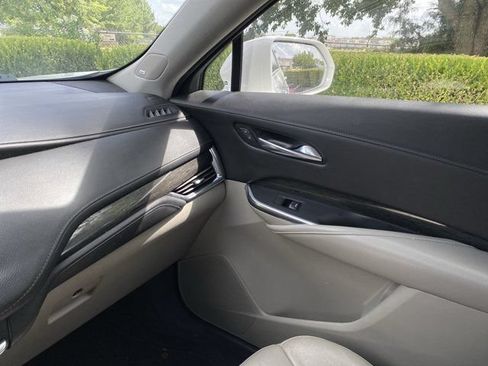 Used 2020 Cadillac XT4 Premium Luxury w/ Driver Awareness Package AWD/4WD image 20