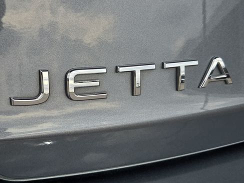 Used 2024 Volkswagen Jetta Sport FWD image 11