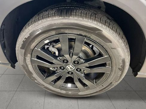 New 2026 Honda HR-V Sport image 11