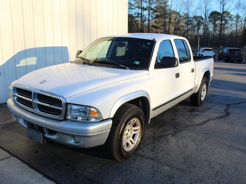 Used 2003 Dodge Dakota SLT w/ Deluxe Convenience Group image 1