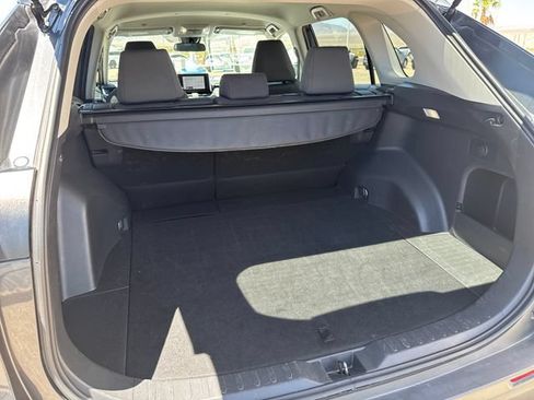 Used 2025 Toyota RAV4 XLE AWD/4WD image 28