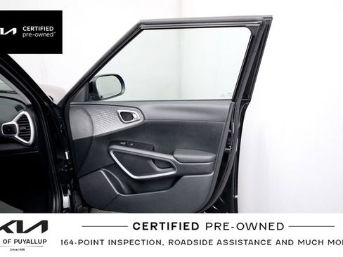 Certified 2025 Kia Soul LX FWD image 16