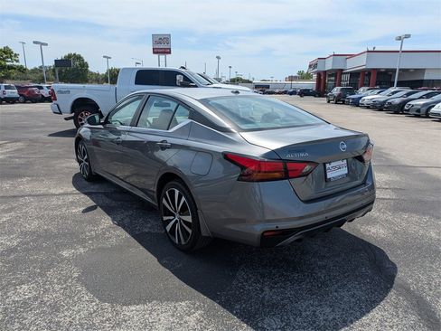 Used 2022 Nissan Altima 2.5 SR image 6