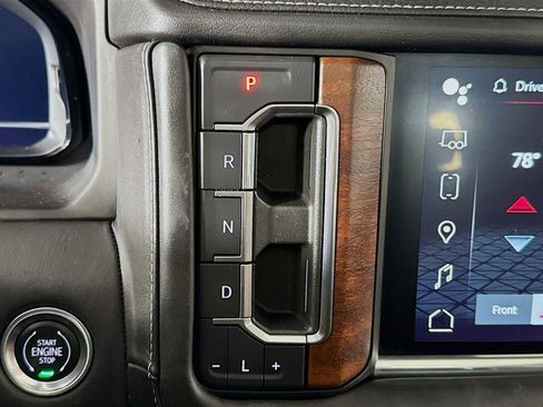 Used 2023 GMC Yukon Denali Ultimate image 18