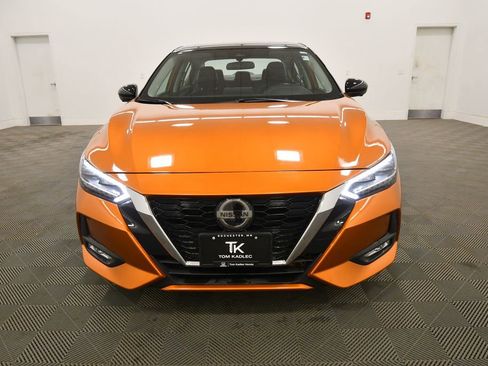 Used 2023 Nissan Sentra SR w/ SR Premium Package FWD image 11