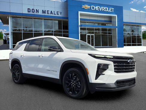 New 2026 Chevrolet Traverse LT w/ Midnight/Sport Edition FWD image 1