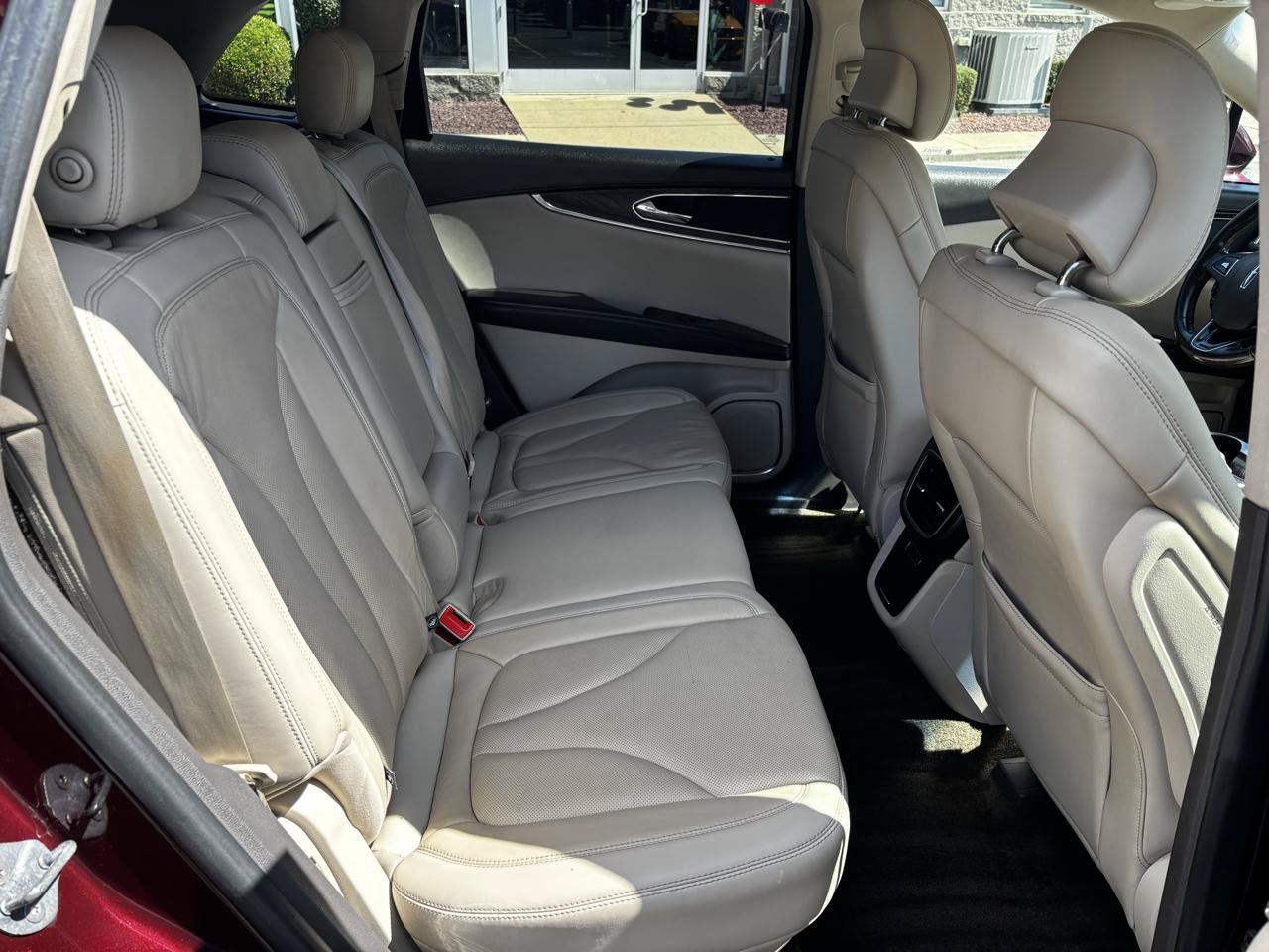 Used 2017 Lincoln MKX Reserve w/ Lincoln MKX Climate Package AWD/4WD image 22