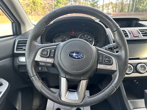 Used 2017 Subaru Crosstrek 2.0i Premium image 25