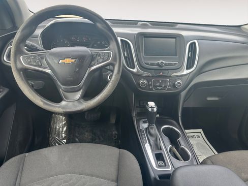 Used 2018 Chevrolet Equinox LT image 10