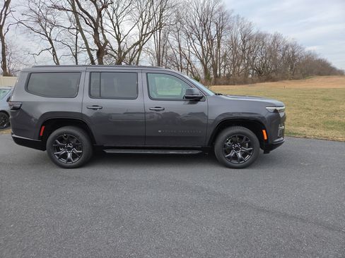 New 2026 Jeep Grand Wagoneer Limited image 2