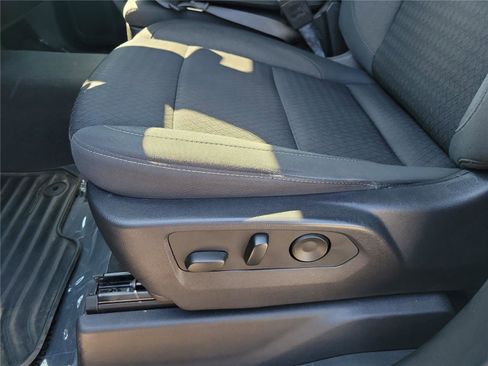 Used 2024 Chevrolet Silverado 1500 Custom Trail Boss w/ LPO, Dark Essentials Package AWD/4WD image 18