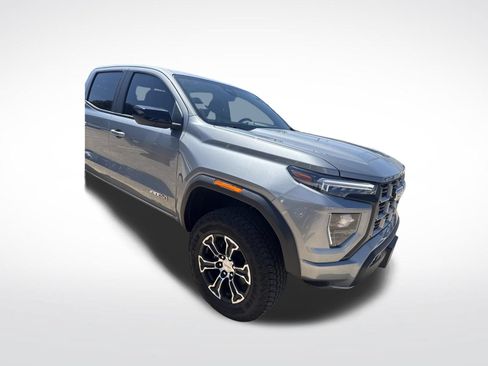 Used 2025 GMC Canyon AT4 AWD/4WD image 5