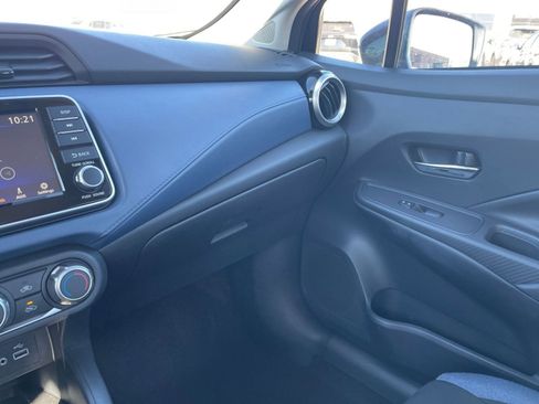 Used 2025 Nissan Versa SV image 34