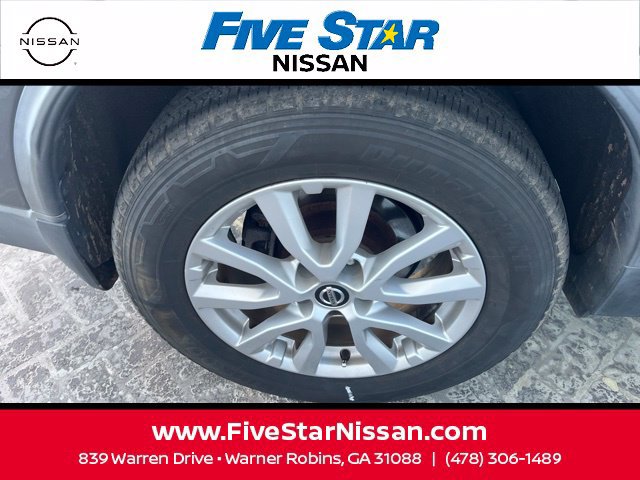 Used 2018 Nissan Rogue SV AWD/4WD image 7