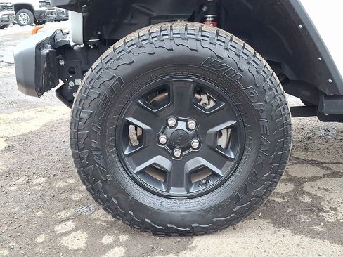 Used 2021 Jeep Gladiator Mojave image 30