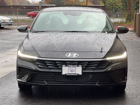 New 2026 Hyundai Elantra Blue image 3