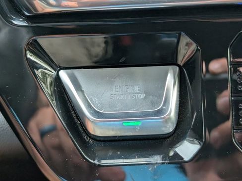 Used 2024 GMC Sierra 1500 Denali AWD/4WD image 26