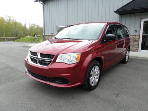 Used 2014 Dodge Grand Caravan American Value Package FWD image 3