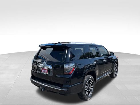 Used 2018 Toyota 4Runner Limited image 4