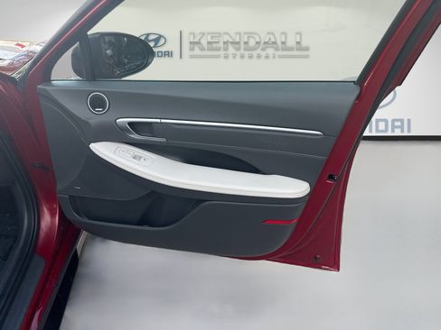 Used 2023 Hyundai Sonata Limited w/ Cargo Package FWD image 31
