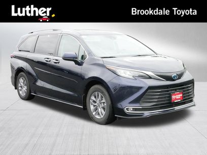 Certified 2022 Toyota Sienna XLE