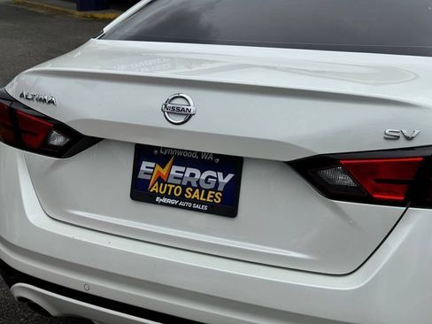 Used 2019 Nissan Altima 2.5 SV FWD image 14
