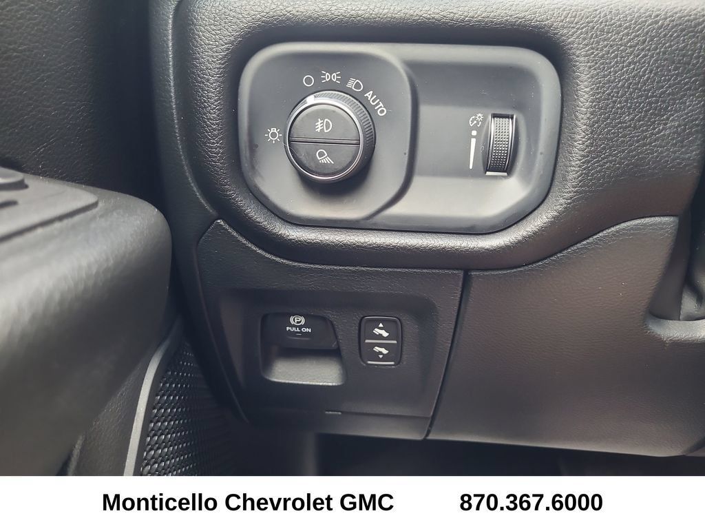 Used 2024 RAM 1500 Big Horn AWD/4WD image 19