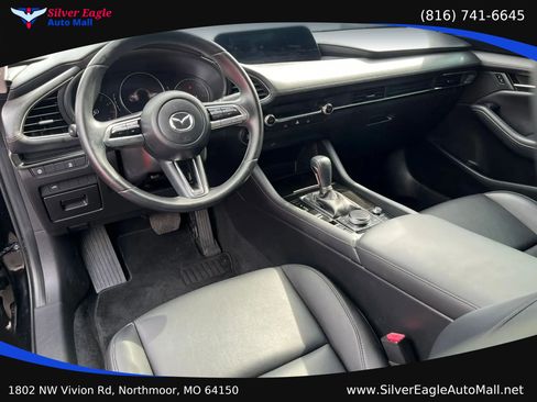 Used 2019 MAZDA MAZDA3 Sedan FWD image 5
