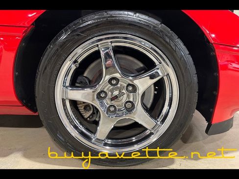 Used 1996 Chevrolet Corvette Coupe image 9