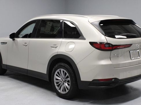 Used 2025 MAZDA CX-90 3.3 Turbo w/ Preferred Package AWD/4WD image 9