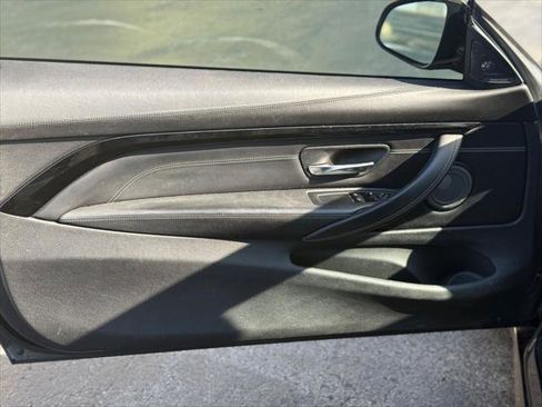 Used 2018 BMW M4 Coupe RWD image 12