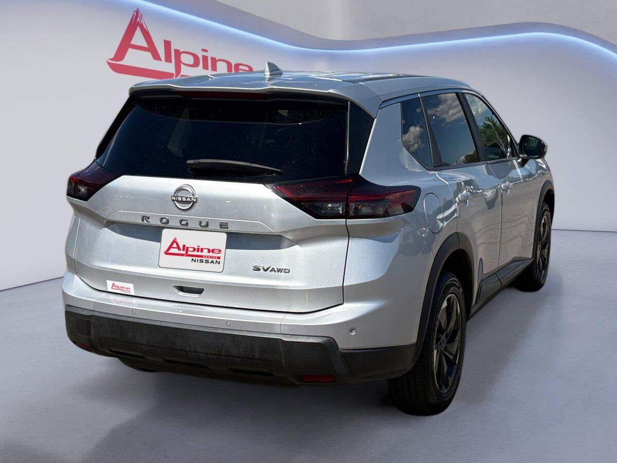 Used 2024 Nissan Rogue SV AWD/4WD image 5